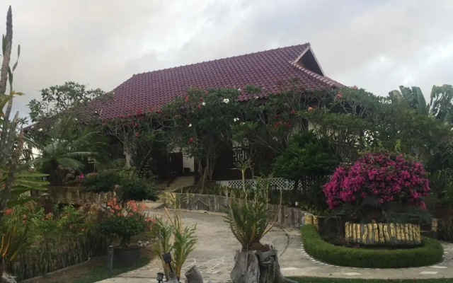 Singgahsana Villa
