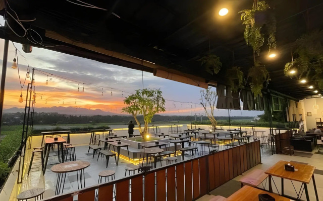 Kaloka Airport Hotel