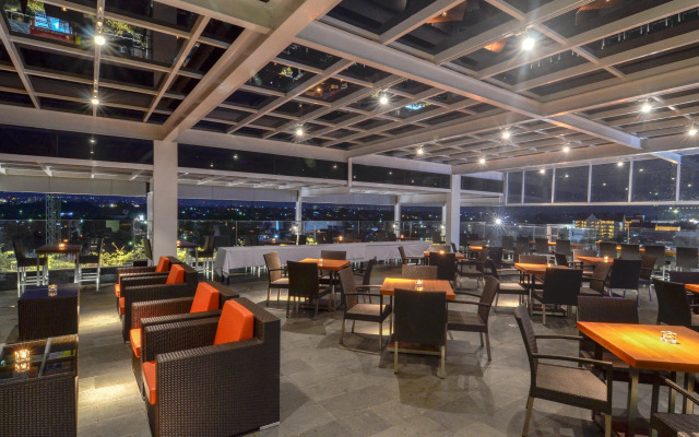 Savana Hotel & Convention Malang