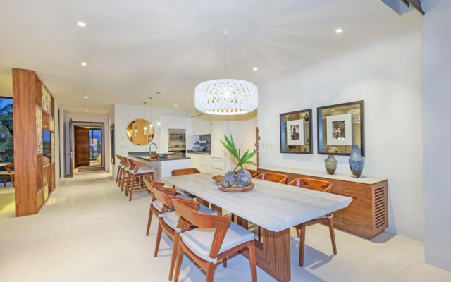 Sunny Vacation Condo 6