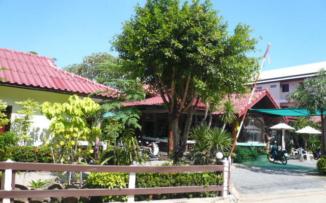 Baan Lamai Resort