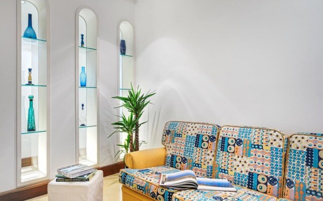 El Royale Suites Sorrento - Gold