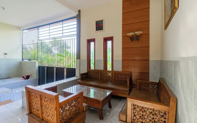 SPOT ON 93965 Ibrahim Guest House Syariah