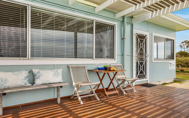 Ocean Blue Apartment Two - oceanfront apartment