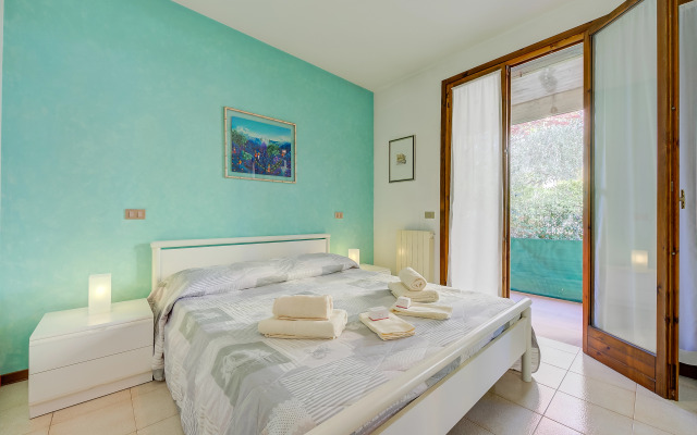 Cinzia Apartment Front Beach