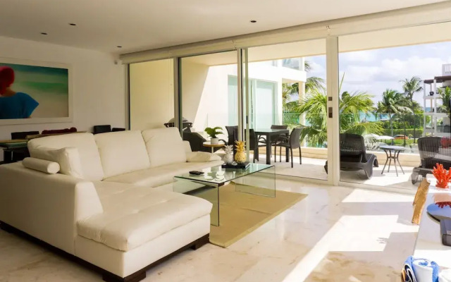 Elements 215 2 Bedroom Condo by RedAwning