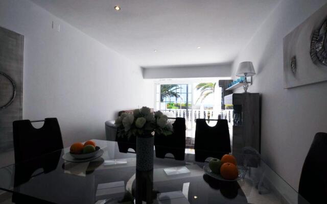 Nice townhouse on the 1st line