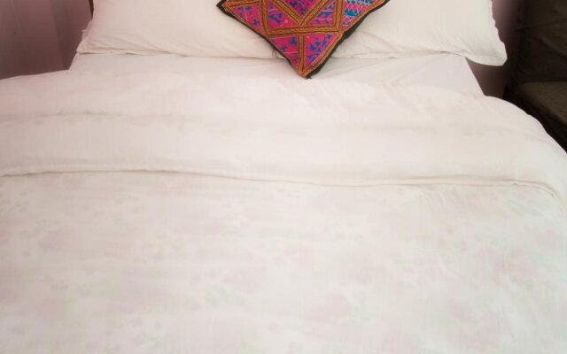 Friend's Guest House
