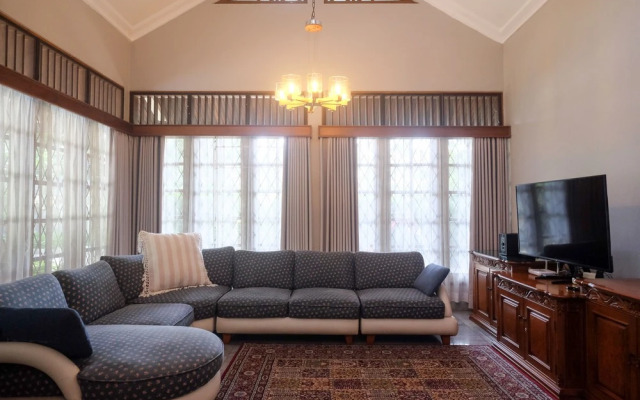 SAREH VILLA by The Lavana