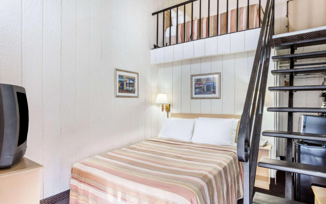 Travelodge by Wyndham Fairfield/Napa Valley