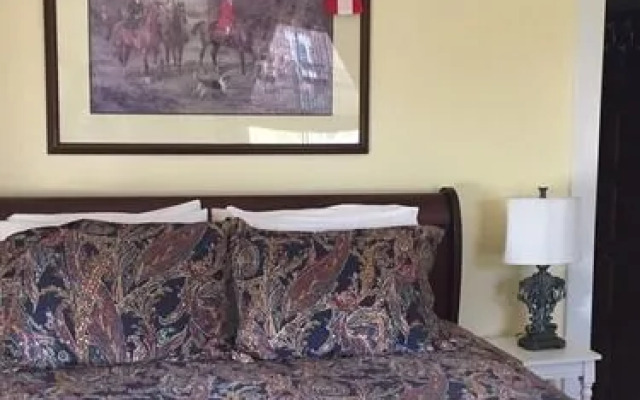 Olde Square Inn Bed and Breakfast