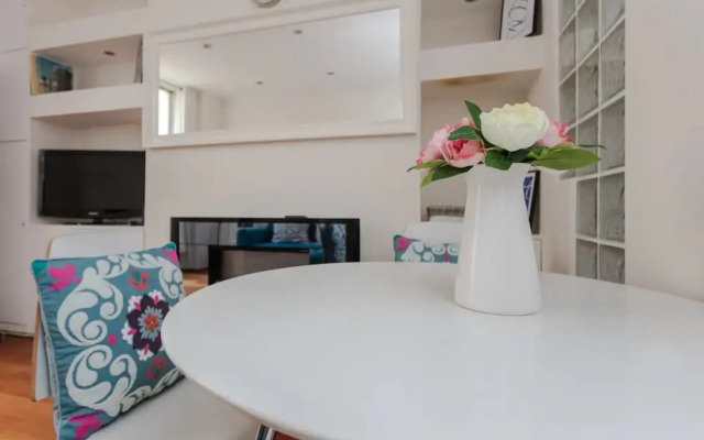 Central 1 Bedroom Flat Near Buckingham Palace