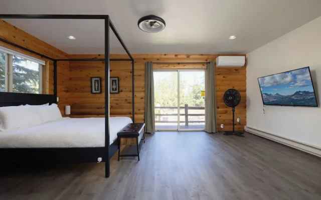 High-end Cabin 3BR 30min to Hoodoo Ski