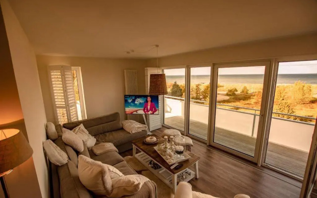 Luxurioese-Ferienwohnung-direkt-am-Strand-4DP212