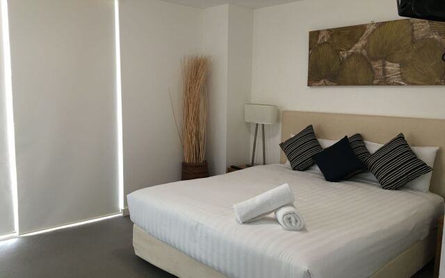 Kirra Surf Apartments