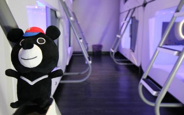 Heybear Capsule Hotel