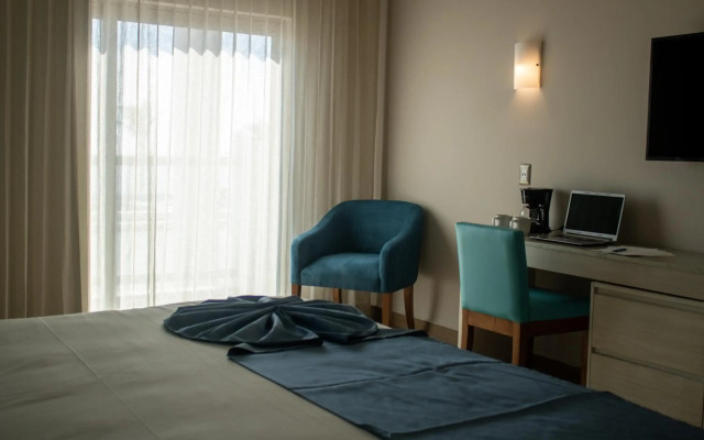 Varali Grand Hotel