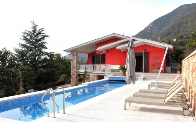 Villa Rossa Up To 10 People With Pool