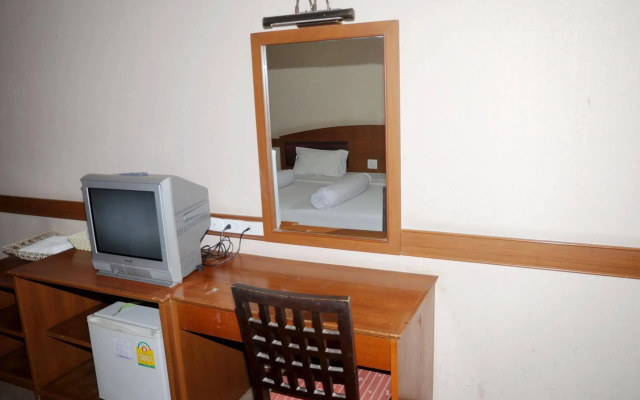 Ayutthaya Thanee Hotel