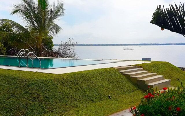 Nico Lagoon Hotel