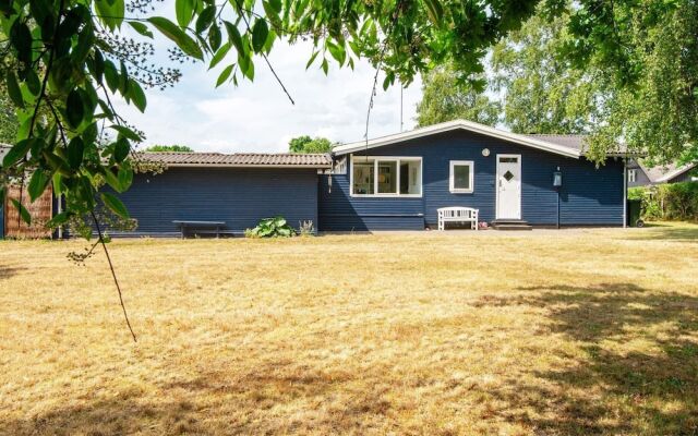 8 Person Holiday Home in Grenaa