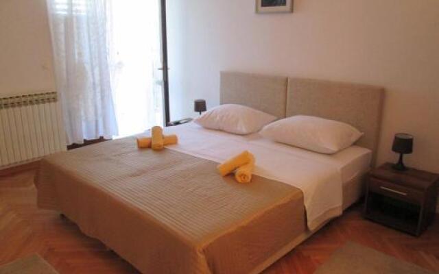 Apartments & Rooms Baltazar