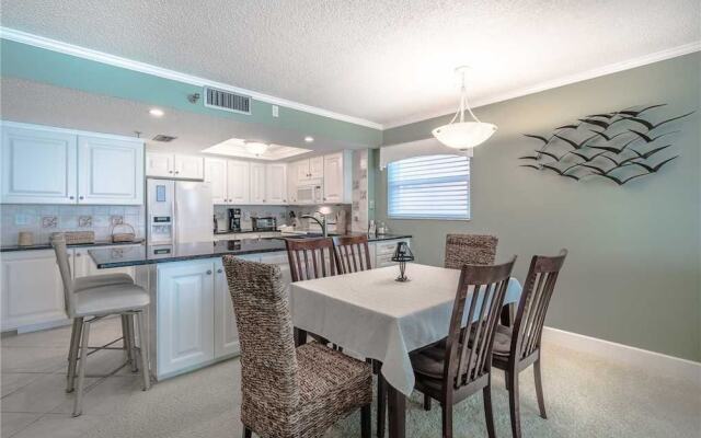 Pointe Condo 201 - Two Bedroom Condo