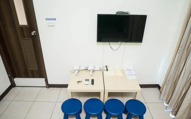 Taichung Fengjia Fully