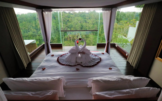 Ayuterra Resort
