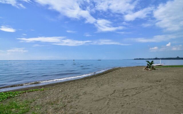 Dolphin Beach Bali
