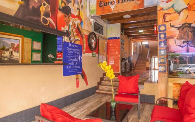 Euro Hostal - Hostel