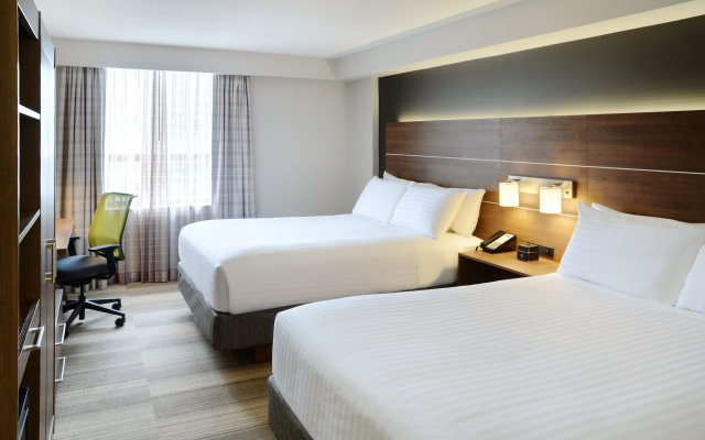 Holiday Inn Express Toronto - Downtown by IHG