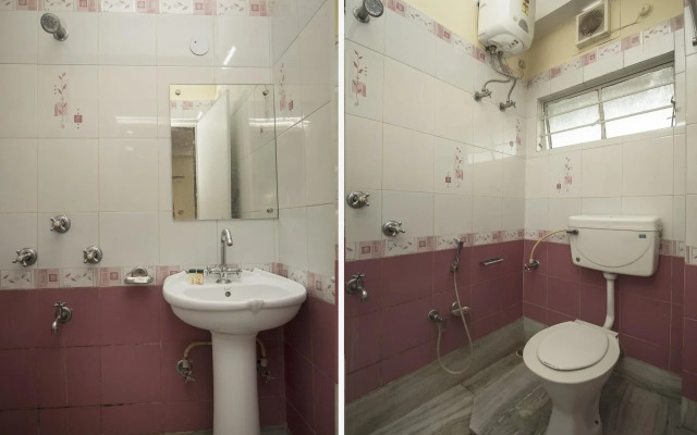 Classic Lodge By OYO Rooms