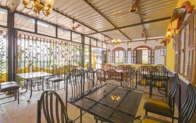 1 BR Guest house in Calangute, by GuestHouser (45C6)