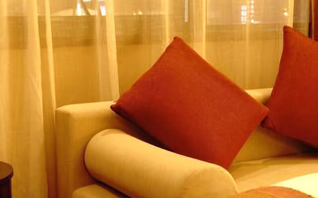 Goldenplam Hotel