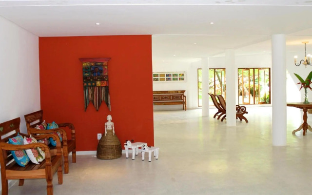 Anga Beach Hotel