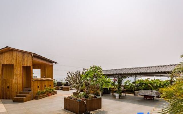 Xishuangbanna Rainforest Flower Valley Hotel (Gasa International Airport)