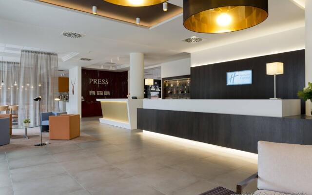 Holiday Inn Express Antwerp City-North by IHG