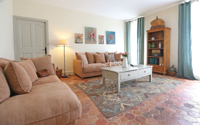 Château Saint-Roux Le Luc- Le Cannet des Maures