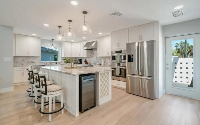 Luxury Waterfront Home in Sarasota