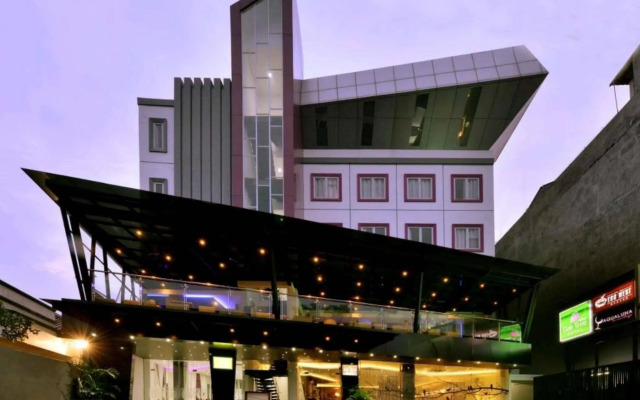Oak Tree Urban Jakarta