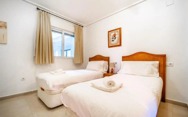 Confortable 2 Bedroom Groundfloor Apartment - PA703LT