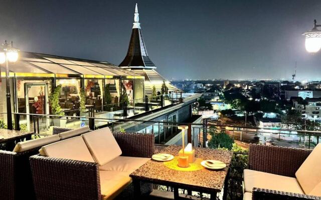 Sky Dome Resotel