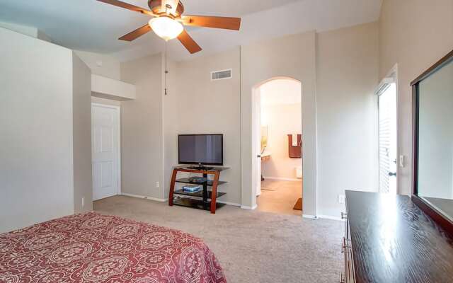 Ironwood - 3 Br home by RedAwning