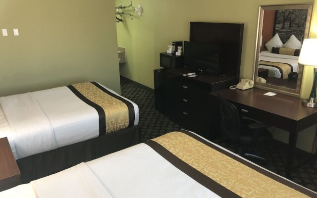 Super 8 by Wyndham Ontario