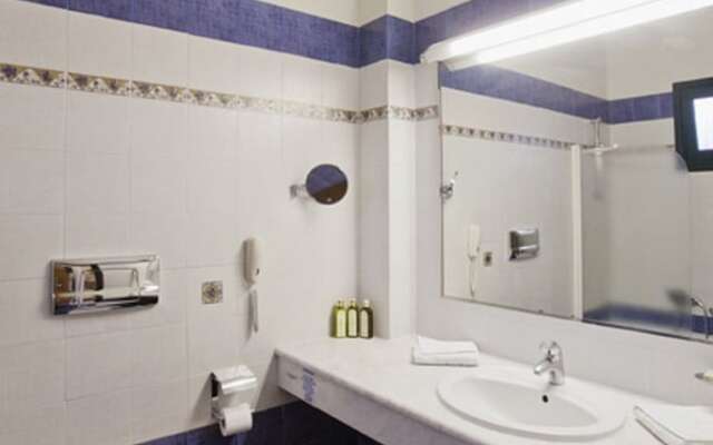 Pefkos Beach Studios & Apartments