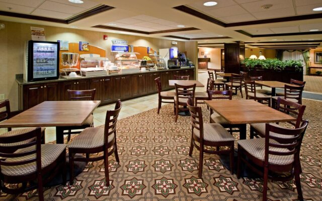 Holiday Inn Express Lebanon by IHG