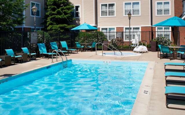 Sonesta ES Suites Chicago Waukegan Gurnee