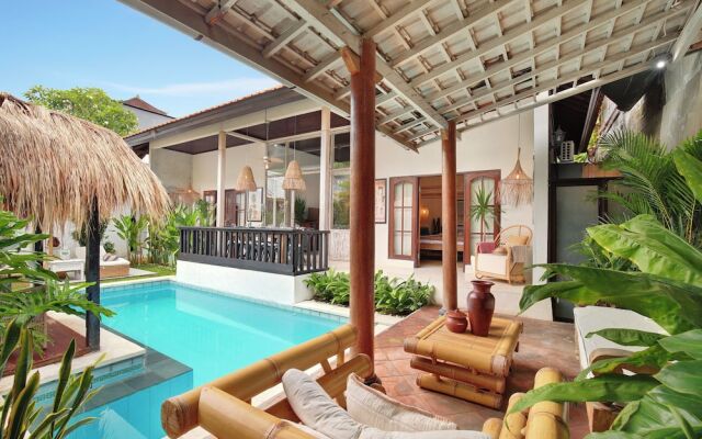 Seminyak Seagrass Villa