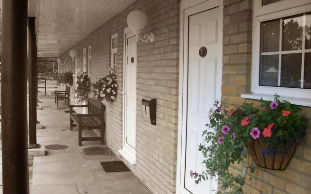 Roydon Marina Village Hotel